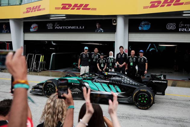 F1 - BAHRAIN GRAND PRIX IN MALAYSIA 2026 WOLFF Toto (aut), Team Principal & CEO of Mercedes AMG F1 Team, portrait, RUSSELL George (gbr), Mercedes AMG F1 Team W17, portrait and KIMI ANTONELLI Andrea (ita), Mercedes AMG F1 Team W17, portrait during the 2026 Formula 1 Bahrain Grand Prix in Malaysia, 16th round of the 2026 Formula One World Championship, WM, Weltmeisterschaft from October 2 to 4, 2026 on the Sepang International Circuit, in Sepang, Malaysia - SepangMalaysia Copyright: xEricxAlonsox