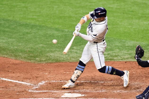 October 3, 2026, St. Petersburg, Florida, USA: Tampa Bay Rays shortstop Taylor Walls (6) pops out to New York Yankees second baseman Jazz Chisholm Jr. (13) in the seventh inning of game one of the ALDS for the 2026 MLB, Baseball Herren, USA Playoffs on October 3, 2026 at Tropicana Field. The Rays beat the Yankees 1-0. St. Petersburg USA - ZUMAh180 20261003_zsp_h180_098 Copyright: xKimxHukarix
