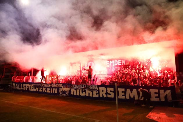 October 3, 2026, Soccer, Men s, Regionalliga Nord, Matchday 12, BSV Kickers Emden vs. SV Todesfelde; Pyrotechnics in the stadium in Emden from Fan Block 5