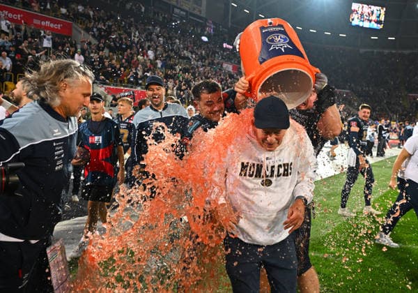 A shower for Dresden head coach Greg Seamon at the final whistle; the Dresden Monarchs are the 2026 German champions, GFL Bowl, Bowl, German Championship Final between the Dresden Monarchs and the Potsdam Royals, Final, American football, German Football League, GFL, Dresden, Rudolf Harbig Stadium Dresden, October 3, 2026,