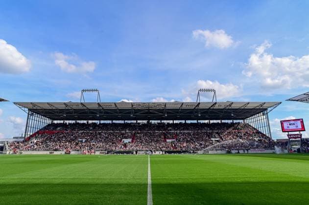 Opposite Side, Playing Field, Long Shot, Interior, Clouds, Sky, Scoreboard, Germany, Hamburg, Millerntor Stadium, Soccer, Bundesliga 1 and 2, FC St. Pauli, Borussia Mönchengladbach