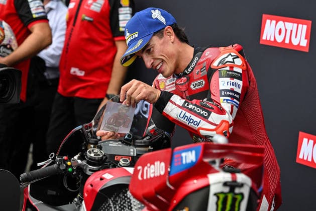 MOTO - MOTO GP - GRAND PRIX OF JAPAN 2026 MARQUEZ Marc (spa), Ducati Lenovo Team, Ducati Desmosedici GP26, portrait, celebrating his win and the 100th victory go Dall Igna Luigi (ita), General Manager of Ducati Corse during the 2026 MotoGP Motul Grand Prix of Japan on the Twin Ring Motegi Circuit from October 2 to 4th, At Motegi, Japan - MotegiJapan  Copyright: xGIGIxSOLDANOx