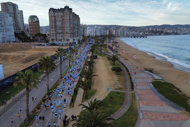 Vina del Mar, 4 de octubre 2026 Miles de corredores participan de los recorridos por el borde costero de la ciudad en las distancias 10k, 21k y 42k en la Maraton de Vina del Mar Sebastian Cisternas Photosport Maraton de Vina del Mar 2026 