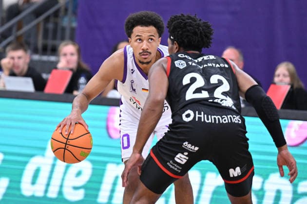 BG Göttingen vs. SBB Börde Baskets Wolmirstedt, October 4, 2026, Göttingen Basketball 2nd Bundesliga, ProA, BG Göttingen vs. SBB Börde Baskets Wolmirstedt, Matchday 3, Sparkassen Arena: Nils Schmitz of BG Göttingen dribbles past Kenneth Andrew Cooper of SBB Börde Baskets Wolmirstedt; Göttingen, Lower Saxony, Germany