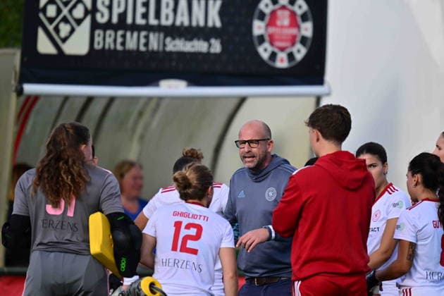 Hockey, Women s, 1st Bundesliga, BHC Rot Weiss Köln, October 4, 2026, Coach Florian Keller, BHC Bremen, Bremen, Germany AK9_1906