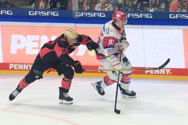 October 4, 2026, GER, DEU, Germany, Ice Hockey: Tobias Krestan, Eisbären Berlin 91; Nikolaus Heigl, Ice Tigers 15; nordphoto GmbH, Engler Berlin, Uber Arena Berlin, Germany Copyright: xNordphotox xEnglerx