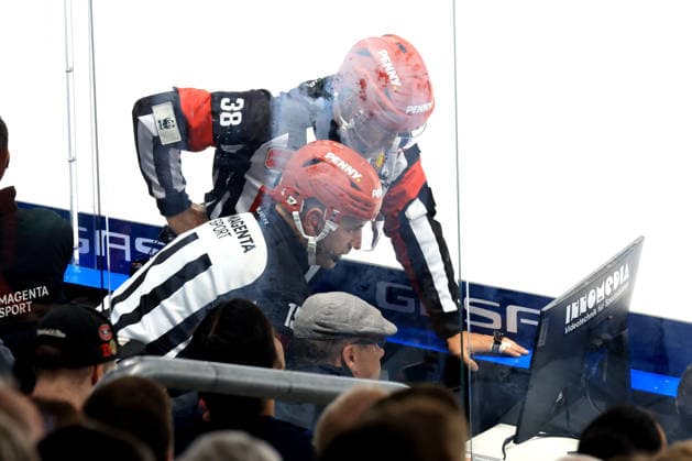 October 4, 2026, GER, DEU, Germany, Ice Hockey Video Review, Referee Dr. Florian Exner, nordphoto GmbH, Engler, Berlin, Uber Arena, Berlin, Germany Copyright: xNordphotox xEnglerx