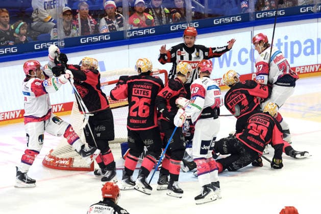 October 4, 2026, GER, DEU, Germany, Ice Hockey, Eisbären Player Roster, Nuremberg Players, Ty Ronning, Eisbären Berlin 9, Andreas Eder, Eisbären Berlin 43, Jackson Cates, Ice Tigers 26, Austin Magera, Ice Tigers 19, nordphoto GmbH, Engler Berlin, Uber Arena Berlin, Germany Copyright: xNordphotox xEnglerx