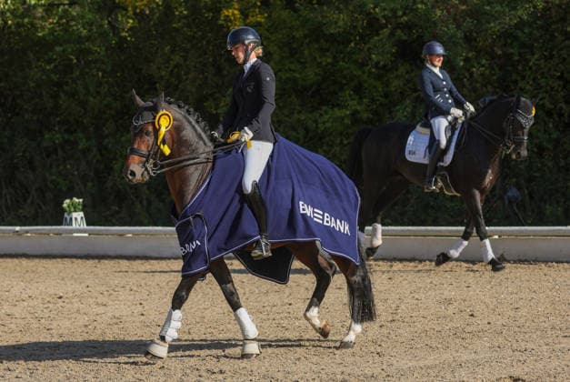October 4, 2026, Germany, Ludwigsburg: Dressage Competition—BW Bank Prize; winner Ann Kathrin Lindner of RV Ilsfeld on Weidner s Dark Knight during the victory lap