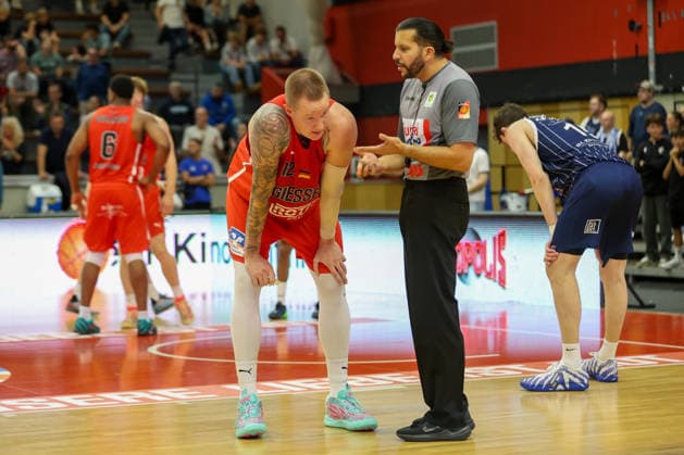 GER, GIESSEN 46ers vs. VfL SparkassenStars Bochum, Basketball, ProA, Matchday 3, 2026–2027 Season, April 10, 2026,Robin Benzing Giessen 46ers GER, GIESSEN 46ers vs. VfL SparkassenStars Bochum, Basketball, ProA, Matchday 3, 2026–2027 Season, April 10, 2026 GIESSEN 46ers Copyright: xEibner-Pressefoto JavadxMohammadpourx EP_JMR