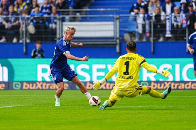 Shot on Goal, Scoring Chance 45kop GER, Hamburger SV vs. FC Copenhagen, Soccer, Friendly Match, 2026–2027 Season, October 4, 2026 GER, Hamburger SV vs. FC Copenhagen, Soccer, Friendly, 2026–2027 Season, October 4, 2026 Hamburg Copyright: xEibner-Pressefoto MarcelxvonxFehrnx EP_MFN
