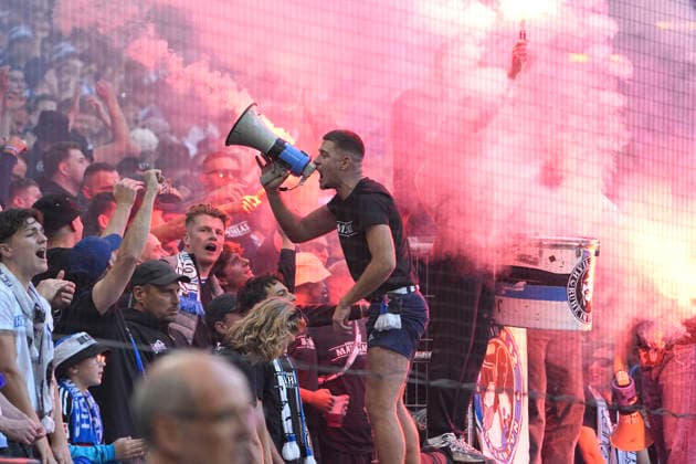 Photo: Danish fans liven up the atmosphere. Bundesliga soccer, friendly match on Sunday, October 4, 2026: Hamburger SV vs. FC Copenhagen