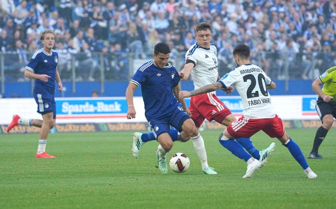 Photo: Mohamed ELYOUNOUSSI vs. Fabio Daniel VIEIRA and Nicolai REMBERG, HSV Soccer Bundesliga, Friendly Match on Sun, Oct. 4, 2026, Hamburger SV vs. FC Copenhagen