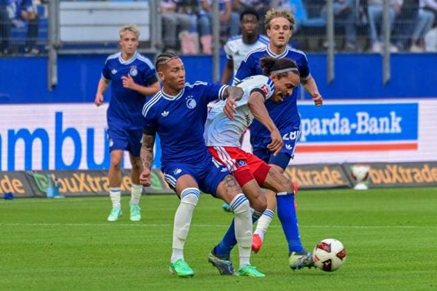 Yussuf Poulsen HSV 16 Robert Copenhagen Germany, Hamburg, Volksparkstadion, soccer, Bundesliga 1, friendly, Hamburger SV FC Copenhagen