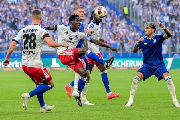 Miro Muheim Lokonga Albert Sambi HSV 14 Andreas Cornelius Maher Carrizo Copenhagen Germany, Hamburg, Volksparkstadion, soccer, Bundesliga 1, friendly, Hamburger SV FC Copenhagen