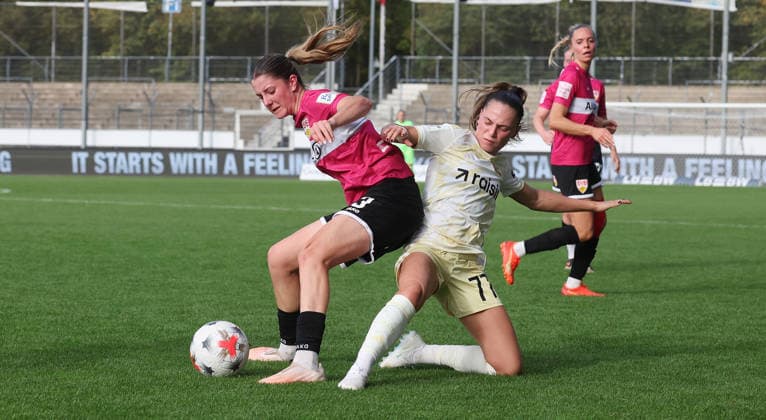 Stuttgart, Google Pixel Women s Bundesliga: VfB Stuttgart vs. Union Berlin; from left: Lenelotte Müller (VfB) and Janssens (Union)