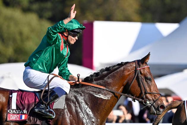 October 4, 2026, Longchamp, Paris, FRA Daryz with Mickael Barzalona aboard after winning the Qatar Prix de l Arc de Triomphe at the ParisLongchamp racetrack Horse, Jockey, Daryz, Barzalona, Victory 261004C982LONGCHAMP JPG