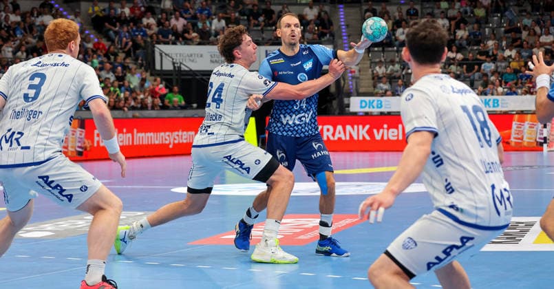 October 4, 2026, Germany, Stuttgart, Opel HBL, 2026–2027 Bundesliga, TVB Stuttgart vs. TBV Lemgo Lippe, from left: Joël Willecke (TBV), Kai Häfner (TVB)