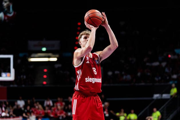 easyCredit Basketball Bundesliga FC Bayern Munich vs. EWE Baskets Oldenburg, October 4, 2026; Tobias Jensen of FC Bayern Munich, No. 8 at the free-throw line; easyCredit Basketball Bundesliga FC Bayern Munich vs. EWE Baskets Oldenburg, Munich, BMW Park, October 4, 2026 Copyright: xBEAUTIFULxSPORTS Wunderlx