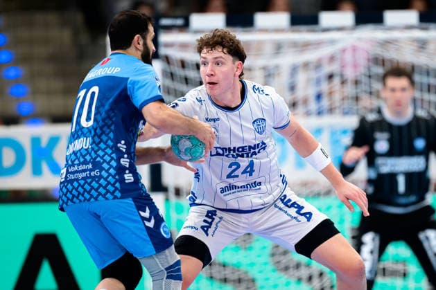 Stuttgart HBL 26 27 TVB Stuttgart TBV Lemgo (from left) Mohamed Darmoul (Stuttgart), Joel Willecke (TBV Lemgo), Bittenfeld Porsche Arena, Baden-Württemberg, Germany