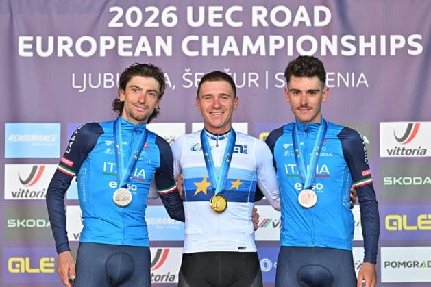 Italy s Giulio Ciccone; Belgium s Remco Evenepoel and Italy s Christian Scaroni celebrate on the podium after the elite men Road Race race (196,2 km) at the cycling UEC Road European Championships, in Ljubljana, Slovenia Sunday 4 October 2026. The UEC Road European Championships are taking place from 02 to 07 October in Ljubljana, Slovenia. DAVIDxPINTENS  x188710581x
