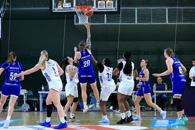 October 4, 2026, Germany, GER, DEU, Basketball, DBBL, 1st Bundesliga, Day 1, 2026–2027 Season, Berlin, ALBA Berlin vs. Marburg Lena Gohlisch ALBA Berlin 12, Oceane Monpierre ALBA Berlin 31, Fanta Gassama ALBA Berlin 10, Lea Debeljak BC Marburg 20 nordphoto GmbH Engler Berlin Soemmeringhalle Berlin Germany Copyright: xNordphotox xEnglerx