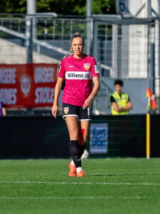 Cropped image of Janina Hechler (VfB Stuttgart), age 16, with the ball; full-body single shot; archive; cropped; GER; soccer; VfB Stuttgart vs. 1. FC Union Berlin; Google Pixel Women s Bundesliga; Matchday 6; Stuttgart; 2026–2027 season, October 4, 2026 GER, soccer, VfB Stuttgart vs. 1. FC Union Berlin, Google Pixel Women’s Bundesliga, Matchday 6, Stuttgart, 2026–2027 season, October 4, 2026 Stuttgart Copyright: xCarstenxSchweringx EP_CSG