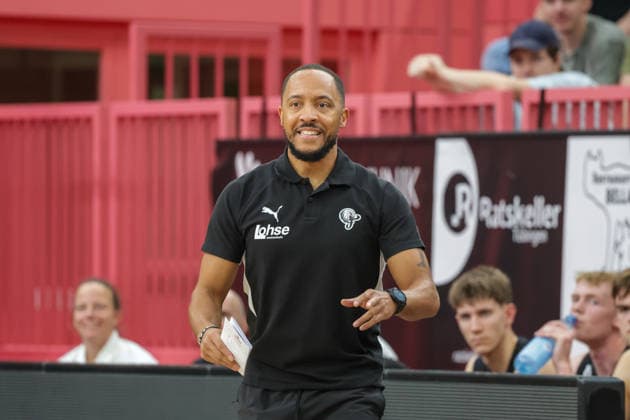 Tim Black, Nuremberg Falcons, Head Coach, GER, Tigers Tübingen vs. Nuremberg Falcons, Basketball, ProA, Matchday 3, 2026–2027 Season, October 4, 2026, GER, Tigers Tübingen vs. Nuremberg Falcons, Basketball, ProA, Matchday 3, 2026–2027 Season, October 4, 2026, Tigers Tübingen Copyright: xEibner-Pressefoto KirstenxJaegerx