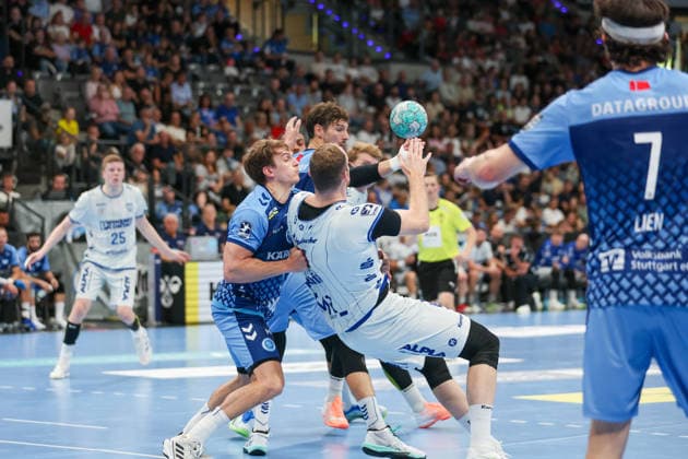Lenny Rubin, TBV Lemgo Lippe, 44, is blocked GER, TVB Stuttgart vs. TBV Lemgo Lippe, Handball, Opel Handball Bundesliga, Matchday 6, 2026–2027 season, October 4, 2026 GER, TVB Stuttgart vs. TBV Lemgo Lippe, Handball, Opel Handball Bundesliga, Matchday 6, 2026–2027 season, October 4, 2026 Stuttgart Copyright: xEibner-Pressefoto SoerenxHerwegx EP_SHG