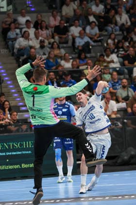 Levin Wanner TBV Lemgo Lippe, 18 GER, TVB Stuttgart vs. TBV Lemgo Lippe, Handball, Opel Handball Bundesliga, Matchday 6, 2026–2027 Season, October 4, 2026 GER, TVB Stuttgart vs. TBV Lemgo Lippe, Handball, Opel Handball Bundesliga, Matchday 6, 2026–2027 season, October 4, 2026 Stuttgart Copyright: xEibner-Pressefoto SoerenxHerwegx EP_SHG