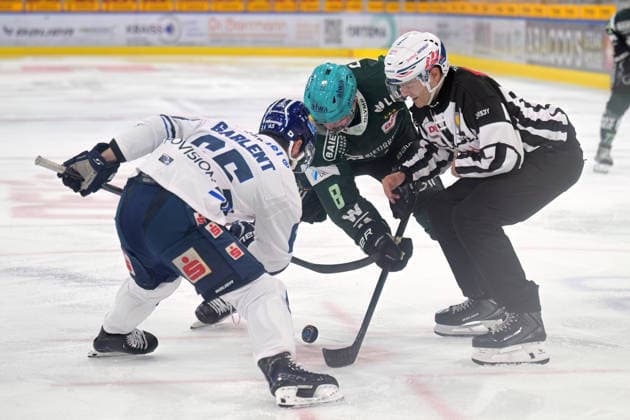 Jack Dugan (Bietigheim Steelers, 08) battles Hunter Garlent (EC Kassel Huskies, 65) for the faceoff, with Jan Lamberger (referee, linesperson 92) on the ice. Bietigheim Steelers vs. EC Kassel Huskies, ice hockey, DEL 2, 06 regular-season game, 2026–2027 season, October 4, 2026 Bietigheim Steelers vs. EC Kassel Huskies, ice hockey, DEL 2, 06 regular-season game, 2026–2027 season, October 4, 2026, Bietigheim Copyright: xEibner-Pressefotox EP_TBR
