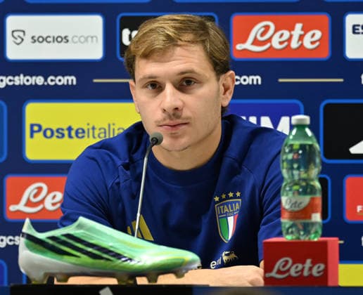 Ahead of Italy v Turkiye: UEFA Nations League A Group 1 match BOLOGNA, ITALY - OCTOBER 2: Italian football player Nicolo Barella speaks during a press conference, PK, Pressekonferenz ahead of the UEFA Nations League A Group 1 match between Italy and Turkiye at Stadio Renato Dall Ara in Bologna, Italy on October 4, 2026. Mustafa Yalcin Anadolu Bologna Italy. Editorial use only. Please get in touch for any other usage.  Copyright: x2026xAnadoluxMustafaxYalcinx