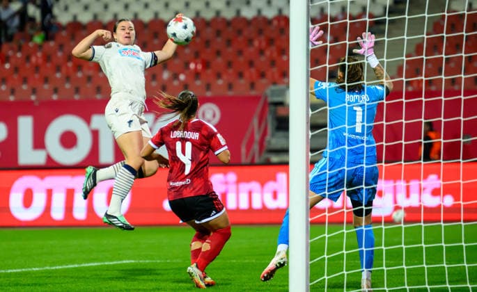 October 4, 2026 Soccer Season 2026–2027 1 Google Pixel Women s Bundesliga Matchday 6 1 FC Nürnberg (FCN) Club Women s Team TSG 1899 Hoffenheim Sports Photo by Zink xwoxzix Svenja Julia Fölmli 19, TSG Hoffenheim scores a goal on a shot to make it 1–1 against Alexsandra Lobanova 4, 1 FC Nuremberg (FCN) Lourdes Carmen Romero Grzondziel 1, 1 FC Nuremberg (FCN)
