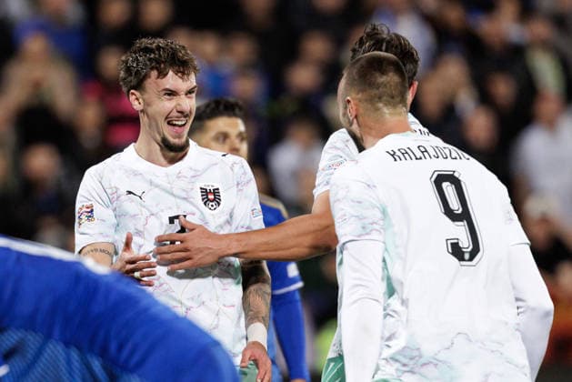SOCCER - NL, KOS vs AUT PRISTINA,KOSOVO,04.OCT.26 - SOCCER - UEFA Nations League, OEFB international match, Länderspiel, Nationalmannschaft Kosovo vs Austria. Image shows the rejoicing of Christoph Lang, Felix Bacher and Sasa Kalajdzic (AUT).  GEPAxpictures xArminxRauthner