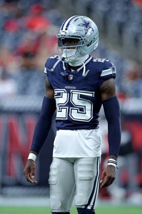 October 4, 2026, Houston, Texas, U.S: Dallas Cowboys cornerback Joey Porter Jr. (25) prior to the NFL, American Football Herren, USA regular season game between the Houston Texans and the Dallas Cowboys at Reliant Stadium in Houston, TX on October 4, 2026. Houston U.S - ZUMAw137 20261004_aap_w137_034 Copyright: xErikxWilliamsx