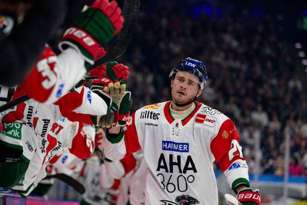 Ice Hockey, DEL, 20261004, EHC Red Bull Munich vs. Augsburg Panthers. Pictured: Goal 1, Alexander Blank, Augsburg, 26, Munich SAP Garden, Bavaria, Germany Copyright: Passion2Press MarkusxFischerx