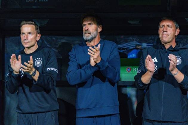 Nations League, Group A, Matchday 4, Greece vs. Germany at Toumba Stadium in Thessaloniki; Jürgen Klopp and the German team singing the national anthem Copyright: xBahhoxKarax