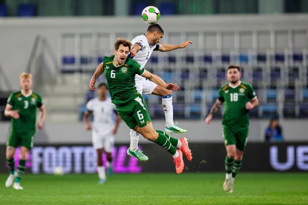 UEFA Nations League Group Stage, TSC Arena, BaÄka Topola, Serbia 4 10 2026 Republic of Ireland vs Israel Ireland s Jayson Molumby contests for a high ball against Israel s Liel Abada Jayson Molumby contests for a high ball against Liel Abada 4 10 2026  Copyright: xx RB1_9223