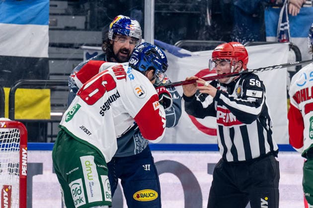 A minor scuffle between Trevor Carrick of EHC Red Bull Munich, 44, and Cameron Wright of the Augsburger Panther, 16 (GER), EHC Red Bull Munich vs. Augsburger Panther, DEL, 2026–2027 season, Matchday 6, October 4, 2026 Photo: HMB Media, Heike Feiner Copyright: HMBxMedia HeikexFeiner