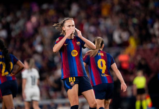 ESP Liga F: FC Barcelona vs. Real Madrid Fem — Caroline Graham of Barcelona scores a goal and celebrates during the Liga F match between FC Barcelona and Real Madrid Fem, played at Spotify Camp Nou Stadium in Barcelona on October 4, 2026, in Spain. Spanish Soccer Copyright: xAgenciaxLOFx