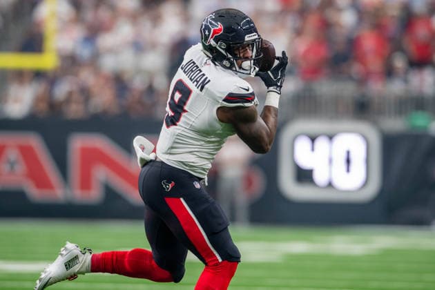 NFL, American Football Herren, USA 2026: Cowboys Vs Texans OCT 04 October 4, 2026: Houston Texans tight end Brevin Jordan (9) makes a catch during a game between the Dallas Cowboys and the Houston Texans in Houston, TX. ..Trask Smith CSM (Credit Image: Â Trask Smith Cal Media) EDITORIAL USE ONLY Copyright: xx ZUMA-20261004_zma_c04_065.jpg TraskxSmithx csmphotothree531003