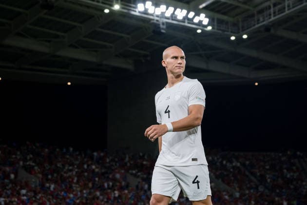 261004 Leo Ostigard of Norway during the Nations League soccer match between Portugal and Norway on October 4, 2026 in Porto. Photo by Vegard Grott, BILDBYRAN. Code: VG VG1020 bbeng soccer football fotball Nations League international match Norway Portugal bbeng soccer football fotball Nations League international match Norway Portugal  Copyright: VEGARDxGRoTT BB261004VG056