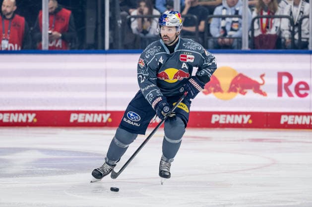 Ryan Murphy of EHC Red Bull Munich, 24, scored the goal that made it 1–0 (GER), EHC Red Bull Munich vs. Augsburger Panther, DEL, 2026–2027 season, Matchday 6, October 4, 2026. Photo: HMB Media, Heike Feiner Copyright: HMBxMedia HeikexFeiner
