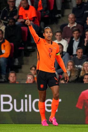 UEFA Nations League: The Netherlands v Serbia Eindhoven - Virgil van Dijk of The Netherlands gestures during the league phase matchday 4 competition round of the 2026 2027 UEFA Nations League season. The match is set between The Netherlands and Serbia at Philips Stadion on 4 October 2026 in Eindhoven, Netherlands. (Hero Images Yannick Verhoeven) Copyright: xYannickxVerhoevenx