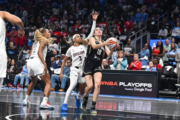 ATLANTA, GA - OCTOBER 04: New York guard Pauline Astier (18) drives to the basket during the WNBA, Basketball Damen, USA second round playoff game between the New York Liberty and the Atlanta Dream on October 4th, 2026 at State Farm Arena in Atlanta, GA. (Photo by Rich von Biberstein Icon Sportswire) WNBA: OCT 04 New York Liberty at Atlanta Dream EDITORIAL USE ONLY Icon261004003