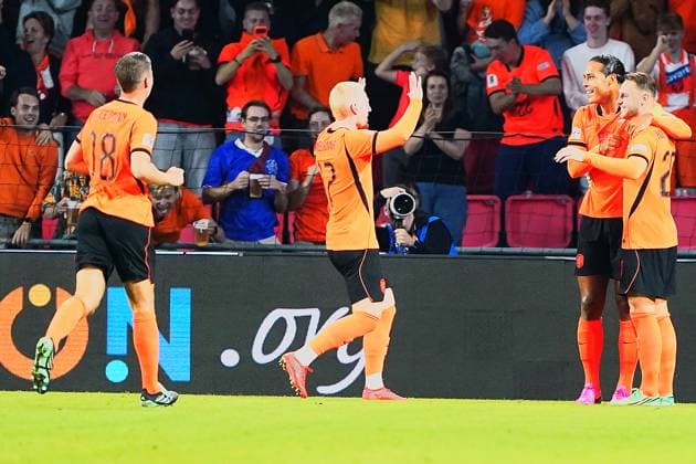 2026-10-04 UEFA Nations League: Netherlands v Serbia EINDHOVEN, NETHERLANDS - OCTOBER 4: Joey Veerman of PSV, Mexx Meerdink of AZ Alkmaar, Virgil van Dijk of the Netherlands and Teun Koopmeiners of Netherlands during the UEFA Nations League match between Netherlands and Serbia at Philips Stadion on October 4, 2026 in Eindhoven, Netherlands. Eindhoven Philips Stadion Netherlands Content not available for redistribution in The Netherlands directly or indirectly through any third parties. Copyright: xAndrexWeeningx