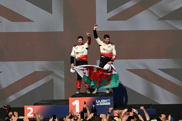 IPA89309633 - ,Driver Elfyn Evans and Co-Driver Scott Martin of the Toyota Gazoo Racing WRT team, driving the Toyota GR Yaris Rally1, celebrate their victory as champions during the FIA World Rally Championship WRC, Motorsport Rallye, WM Rally Italia Sardegna 2026 on October 4 in Alghero, Sardinia, Italy  Copyright: xLucaxBarsali IPAxSportx xx IPA89309633