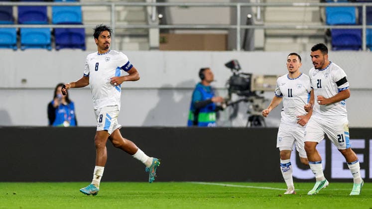 UEFA Nations League Group Stage, TSC Arena, BaÄka Topola, Serbia 4 10 2026 Republic of Ireland vs Israel Israel s Dor Peretz runs to his sides bench after scoring his sides first goal of the match Dor Peretz runs to his sides bench after scoring his sides first goal of the match 4 10 2026  Copyright: xx RB1_1720