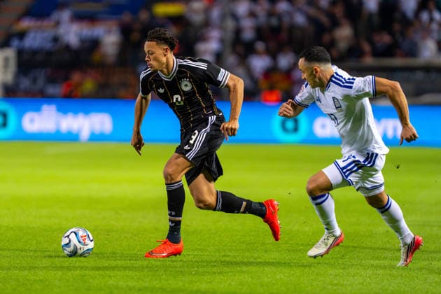 Derry Scherhant, Germany, 09, and Manolis Saliakas, Greece, 17; Greece vs. Germany, Soccer, UEFA Nations League, Matchday 4, 2026–2027 Season, October 4, 2026 Greece vs. Germany, Soccer, UEFA Nations League, Matchday 4, 2026–2027 Season, October 4, 2026 Thessaloniki Copyright: xEibner-Pressefoto J.xDerondeaux EP_JDU