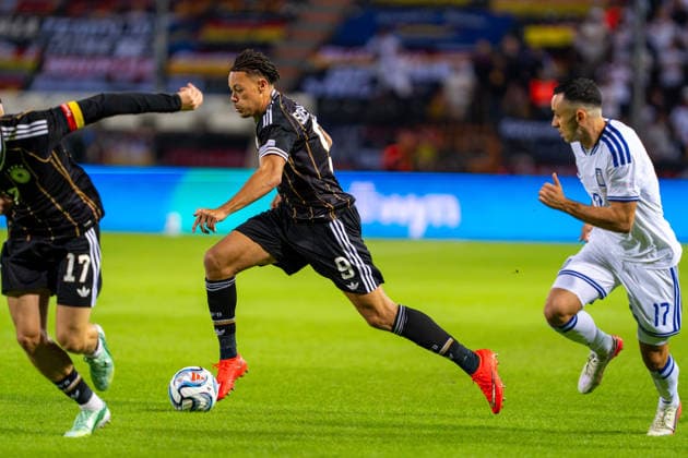Derry Scherhant, Germany, 09, and Manolis Saliakas, Greece, 17; Greece vs. Germany, Soccer, UEFA Nations League, Matchday 4, 2026–2027 Season, October 4, 2026 Greece vs. Germany, Soccer, UEFA Nations League, Matchday 4, 2026–2027 Season, October 4, 2026 Thessaloniki Copyright: xEibner-Pressefoto J.xDerondeaux EP_JDU